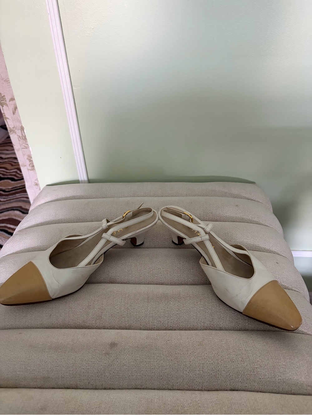 CHANEL Designer Vintage Kitten Slingback Cap Toe Heels White Size 36.5 37 6.5 7 - Picture 5 of 15